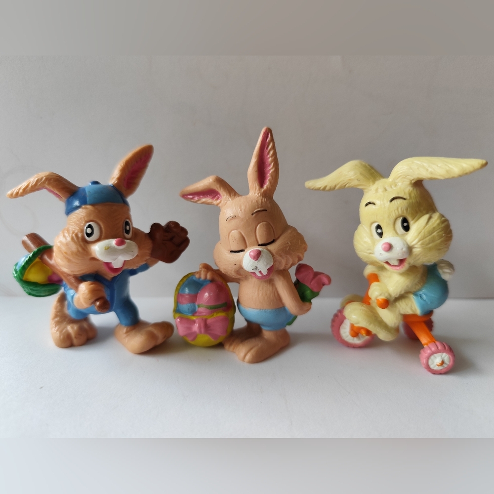 Vintage 1980 W. Berrie lot Bunny Rabbit Lot of 3